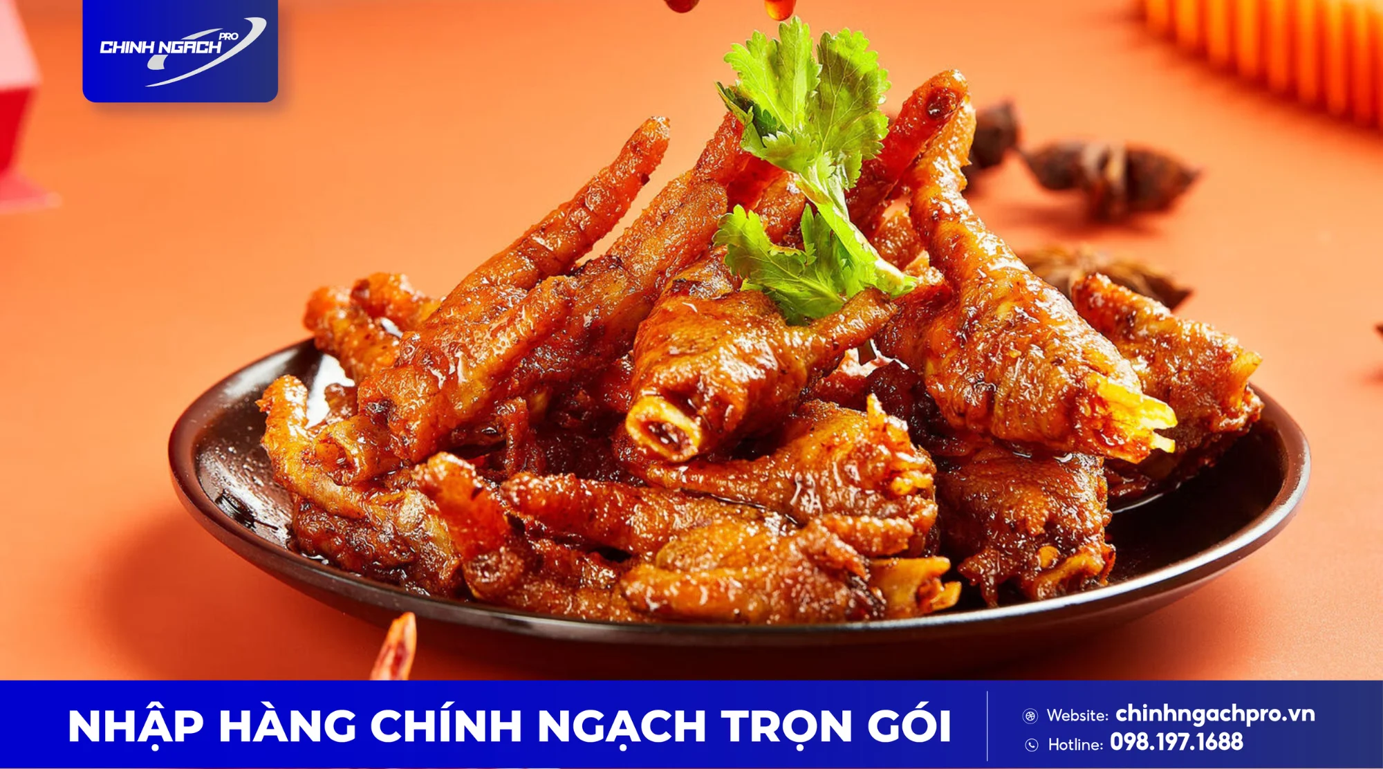 Chân gà cay là món ăn vặt luôn được yêu thích nhất